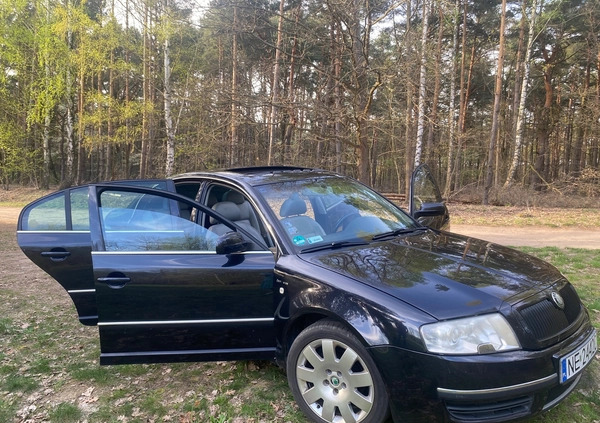 Skoda Superb cena 15500 przebieg: 195500, rok produkcji 2005 z Kobylin małe 211